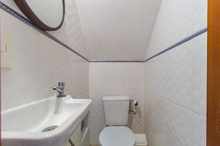 Casa à venda com 140m², 3 quartos e 2 vagas Casa à venda com 140m², 3 quartos e 2 vagasLavabo