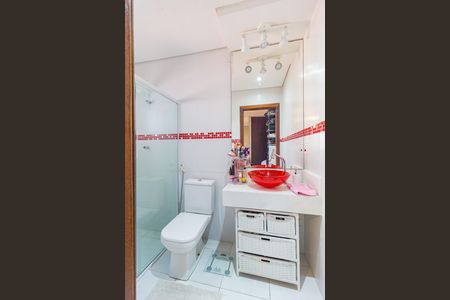 Casa à venda com 140m², 3 quartos e 2 vagas Casa à venda com 140m², 3 quartos e 2 vagasBanheiro - Suíte