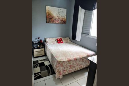 Quarto de apartamento à venda com 2 quartos, 50m² em Vila Liviero, São Paulo