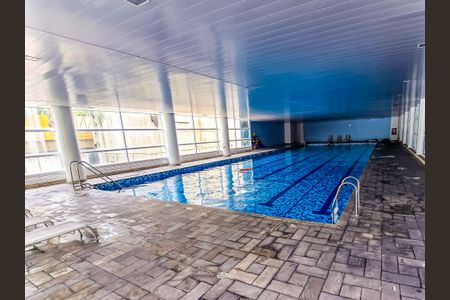 Apartamento à venda com 77m², 3 quartos e 2 vagasÁrea comum - Piscina