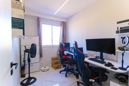 Apartamento à venda com 77m², 3 quartos e 2 vagasQuarto 3