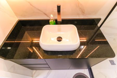 Apartamento à venda com 77m², 3 quartos e 2 vagasBanheiro Social