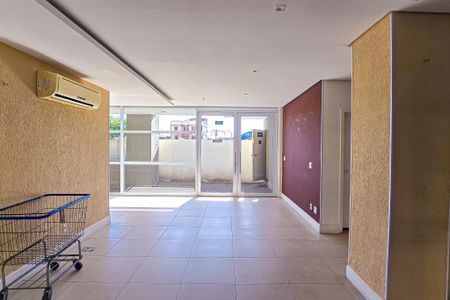 Apartamento à venda com 77m², 3 quartos e 2 vagasÁrea comum - Salão de festas