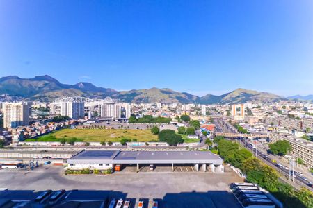 Apartamento à venda com 77m², 3 quartos e 2 vagasQuarto 3 vista 