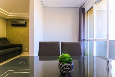 Apartamento à venda com 77m², 3 quartos e 2 vagasDetalhe Sala