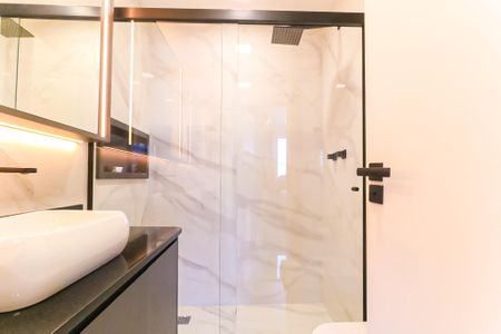 Apartamento à venda com 77m², 3 quartos e 2 vagasBanheiro Social