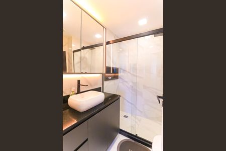 Apartamento à venda com 77m², 3 quartos e 2 vagasBanheiro Social
