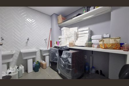 Apartamento à venda com 83m², 1 quarto e sem vagaLavabo