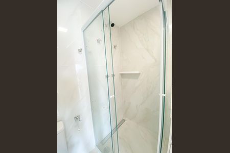 Apartamento para alugar com 60m², 2 quartos e 2 vagas Apartamento para alugar com 60m², 2 quartos e 2 vagasBanheiro