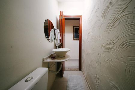 Casa à venda com 115m², 3 quartos e 2 vagas Casa à venda com 115m², 3 quartos e 2 vagasLavabo