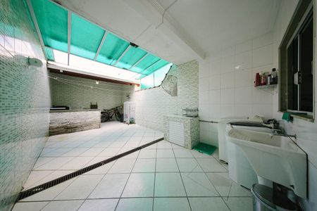 Casa à venda com 115m², 3 quartos e 2 vagas Casa à venda com 115m², 3 quartos e 2 vagasÁrea de Serviço