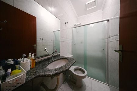 Casa à venda com 115m², 3 quartos e 2 vagas Casa à venda com 115m², 3 quartos e 2 vagasBanheiro