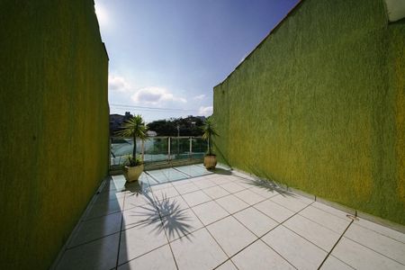 Casa à venda com 115m², 3 quartos e 2 vagas Casa à venda com 115m², 3 quartos e 2 vagasSuíte