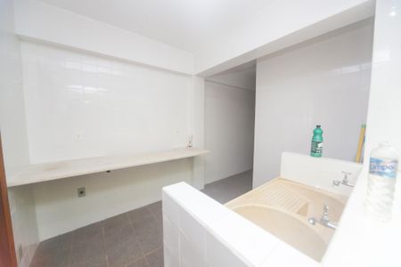 Casa de condomínio à venda com 300m², 3 quartos e 3 vagasÁrea de Serviço