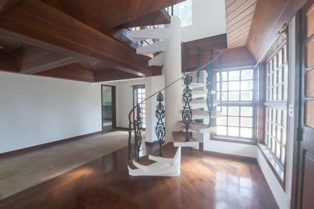 Casa de condomínio à venda com 300m², 3 quartos e 3 vagassala