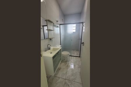 Casa para alugar com 150m², 2 quartos e 2 vagasBanheiro 