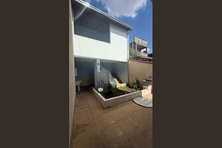Casa para alugar com 150m², 2 quartos e 2 vagasÁrea externa
