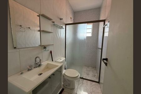 Casa para alugar com 150m², 2 quartos e 2 vagasBanheiro 