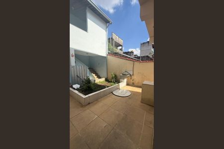 Casa para alugar com 150m², 2 quartos e 2 vagasÁrea externa