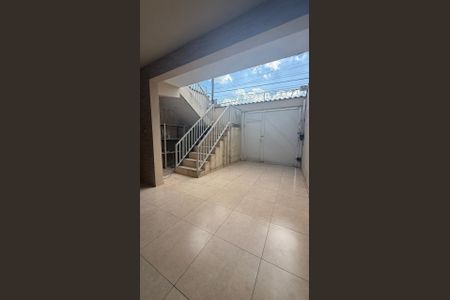Casa para alugar com 150m², 2 quartos e 2 vagasÁrea externa