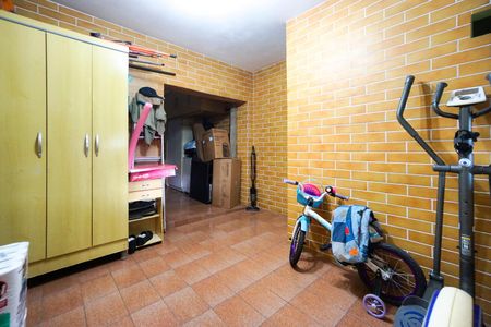 Casa para alugar com 200m², 2 quartos e 2 vagas Casa para alugar com 200m², 2 quartos e 2 vagasEscritório