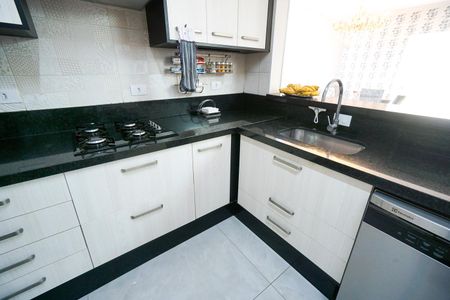 Casa para alugar com 200m², 2 quartos e 2 vagas Casa para alugar com 200m², 2 quartos e 2 vagasPia