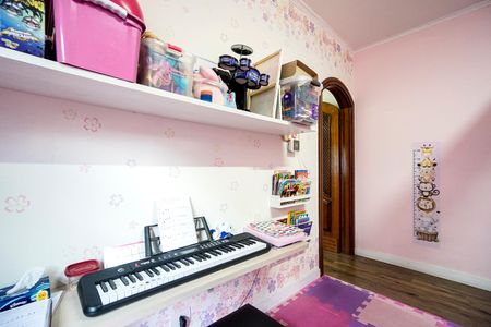 Casa para alugar com 200m², 2 quartos e 2 vagas Casa para alugar com 200m², 2 quartos e 2 vagasQuarto 02