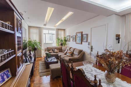 Sala de apartamento para alugar com 4 quartos, 116m² em Santo Antônio, Belo Horizonte