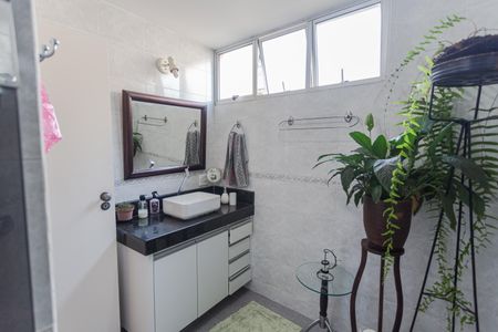 Apartamento para alugar com 116m², 4 quartos e 2 vagasBanheiro Social