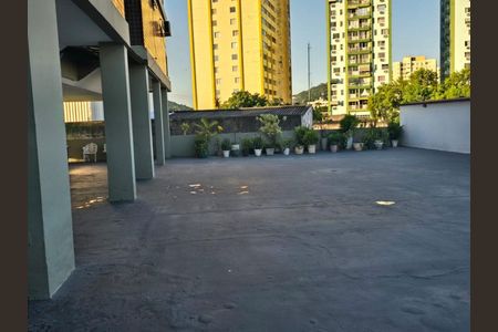 Apartamento à venda com 75m², 2 quartos e 2 vagas