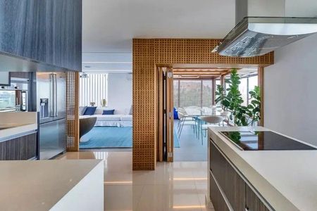 Apartamento à venda com 3 quartos, 323m² em Vila Madalena, São Paulo