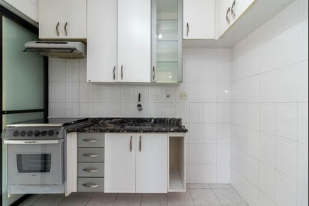 Apartamento à venda com 64m², 2 quartos e 1 vaga Apartamento à venda com 64m², 2 quartos e 1 vagaCozinha