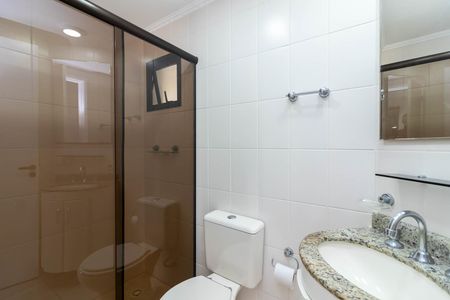 Apartamento à venda com 64m², 2 quartos e 1 vaga Apartamento à venda com 64m², 2 quartos e 1 vagaBanheiro 2