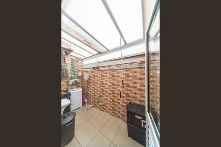 Casa à venda com 50m², 2 quartos e 1 vagaÁrea de Serviço