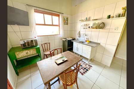 Sala/Cozinha de apartamento para alugar com 1 quarto, 40m² em São João do Rio Vermelho, Florianópolis