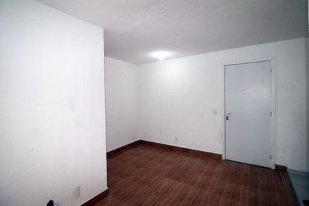 Sala de apartamento para alugar com 2 quartos, 41m² em Irajá, Rio de Janeiro