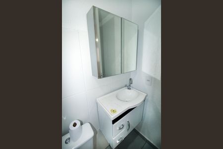 Apartamento para alugar com 41m², 2 quartos e sem vagaBanheiro