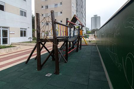 Apartamento para alugar com 55m², 2 quartos e 1 vagaplay ground_2