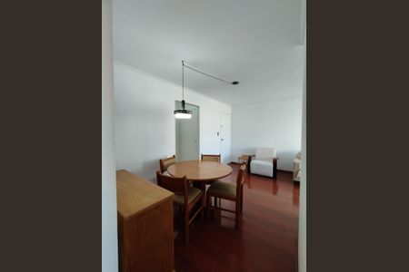 Apartamento para alugar com 67m², 2 quartos e 1 vagaSala 