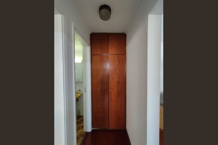 Apartamento para alugar com 67m², 2 quartos e 1 vagaCorredor 