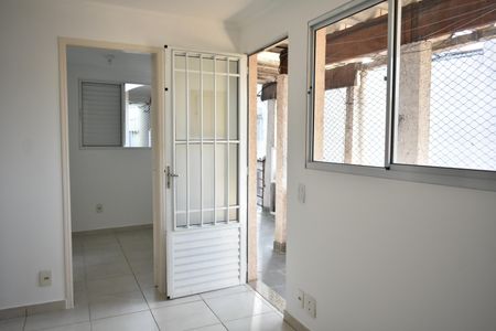 Sala de casa para alugar com 2 quartos, 50m² em Bosque da Saúde, São Paulo