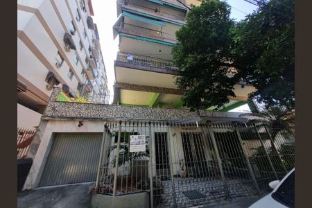 Apartamento para alugar com 97m², 2 quartos e 1 vagaFachada + plaquinha