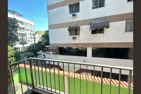 Apartamento para alugar com 97m², 2 quartos e 1 vagaVaranda do Quarto 2