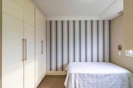 Apartamento à venda com 261m², 4 quartos e 4 vagas