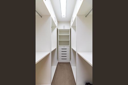 Apartamento à venda com 261m², 4 quartos e 4 vagas
