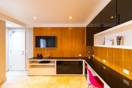 Apartamento à venda com 261m², 4 quartos e 4 vagas