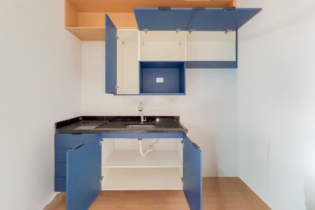 Studio à venda com 27m², 1 quarto e sem vaga Studio à venda com 27m², 1 quarto e sem vagaCozinha - Armários