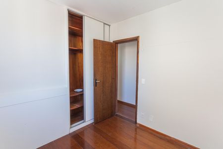 Apartamento para alugar com 100m², 3 quartos e 2 vagasQuarto 2
