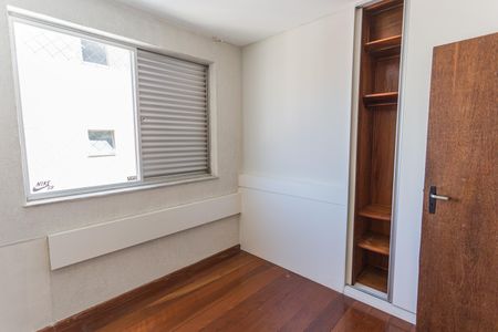 Apartamento para alugar com 100m², 3 quartos e 2 vagasQuarto 2