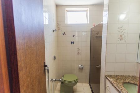 Apartamento para alugar com 100m², 3 quartos e 2 vagasBanheiro Social